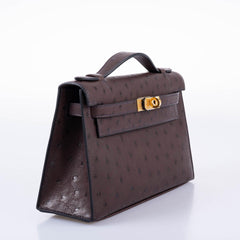 Hermes Kelly Pochette Rouge Sellier Ostrich with Gold Hardware - 2021, Z