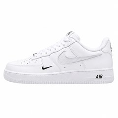 White Men's Air Force 1 '07 LV8 Sneakers