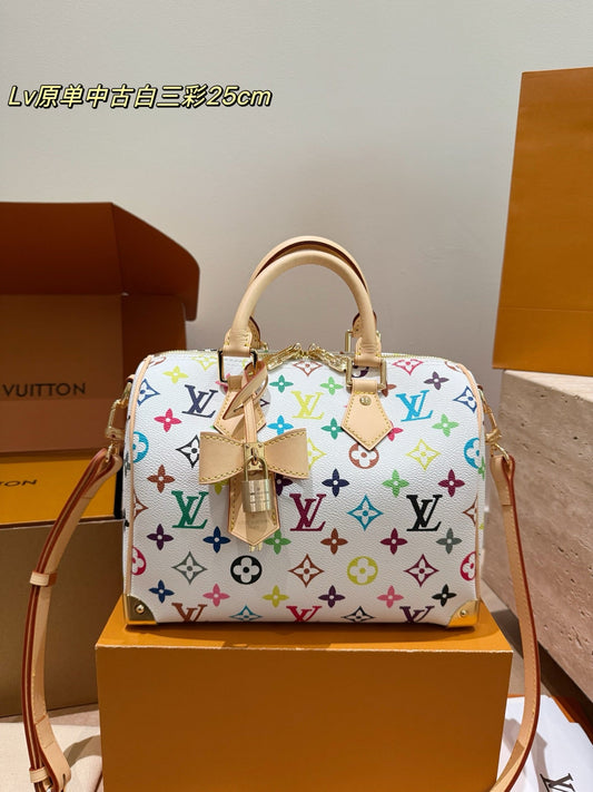 Come check out the LV Speedy30 white tricolor pillow bag