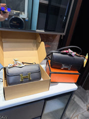 Hermes leather stewardess bag!!