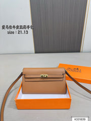 Leather Hermès Kelly handbag with box