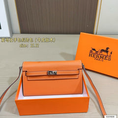 Leather Hermès Kelly handbag with box