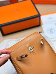 Hermes Kelly Ado backpack, made of cowhide leather.