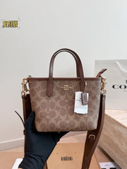 New Coach Mini Tote City 15