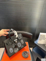 Super Limited Edition Badge Hand-Embroidered Beaded Bag Black and silver Birkin